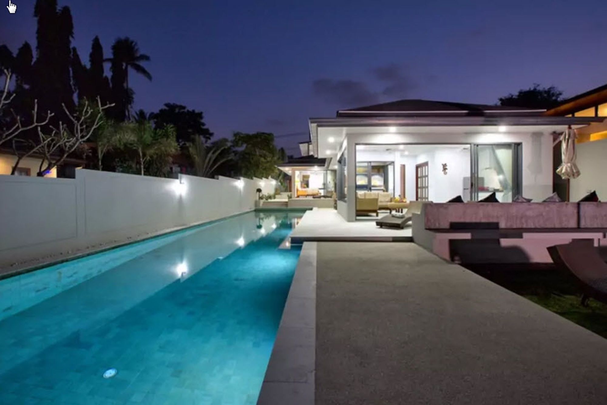 1 Bedroom Beautiful Beachfront *