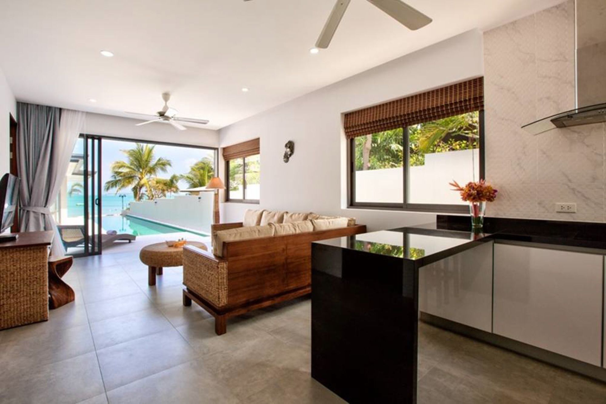 5 Bedroom Beautiful Front Bangrak Beach