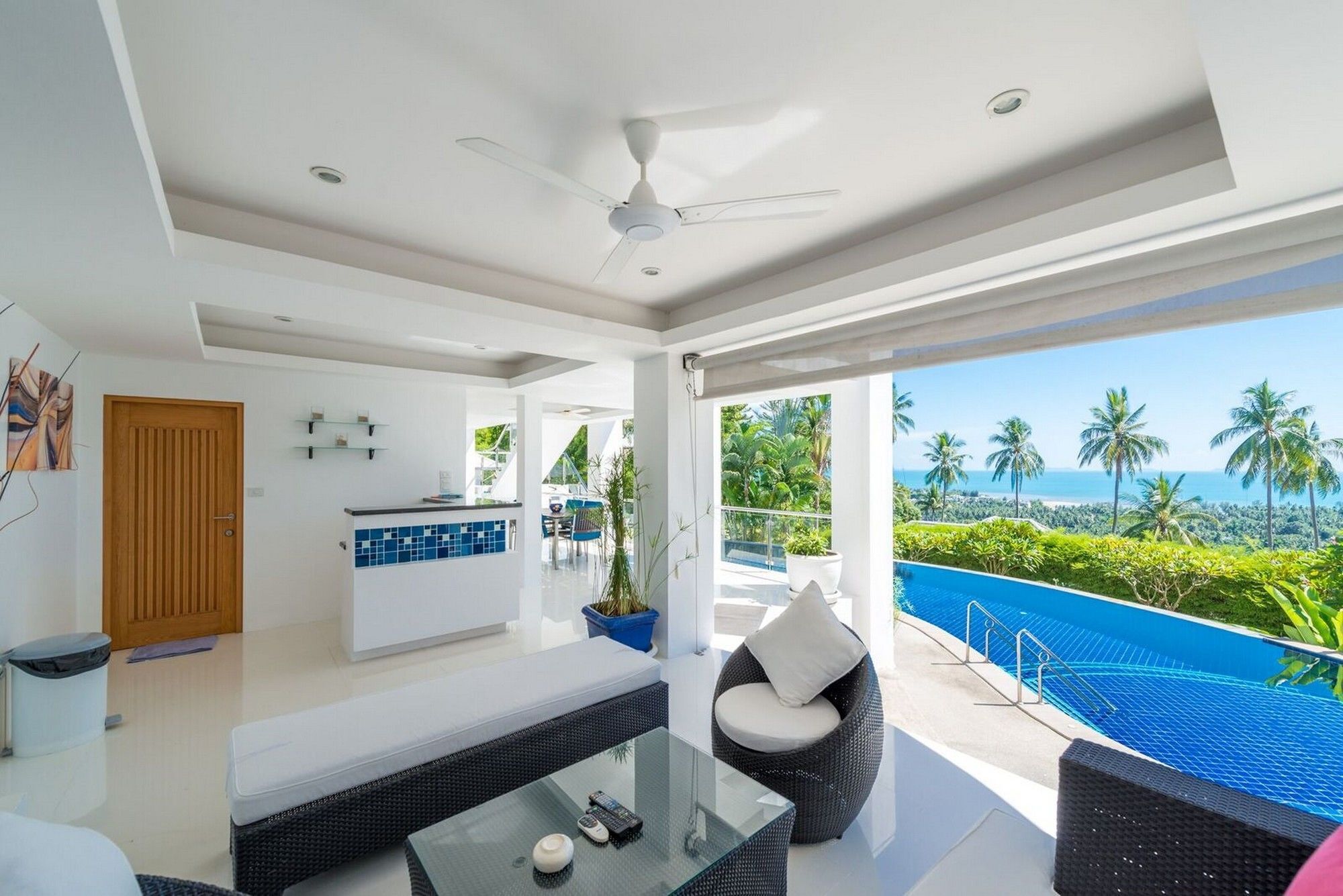 White Stone - Luxurious Sunset View 4 Bed Pool Vila