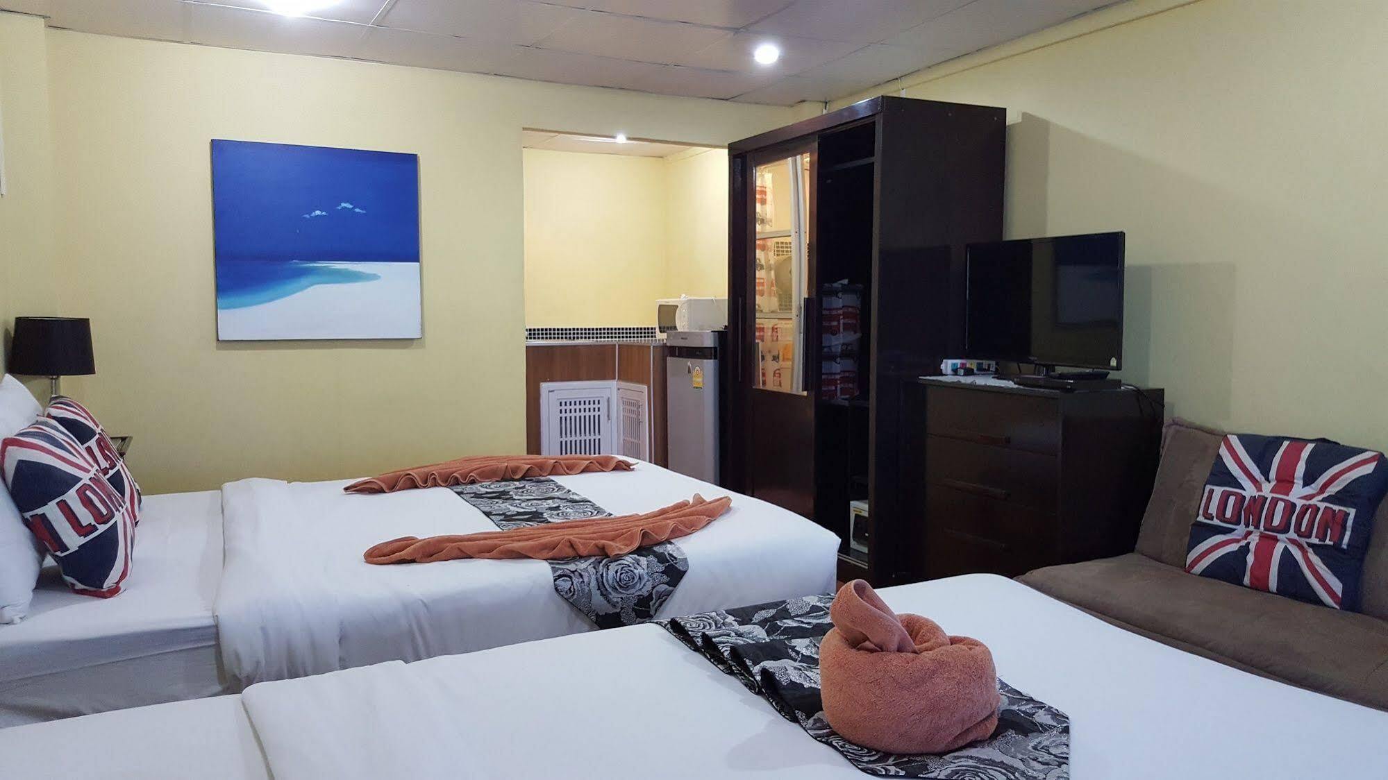 Zone6 Coworking Old 2w Hostel, Koh Samui *