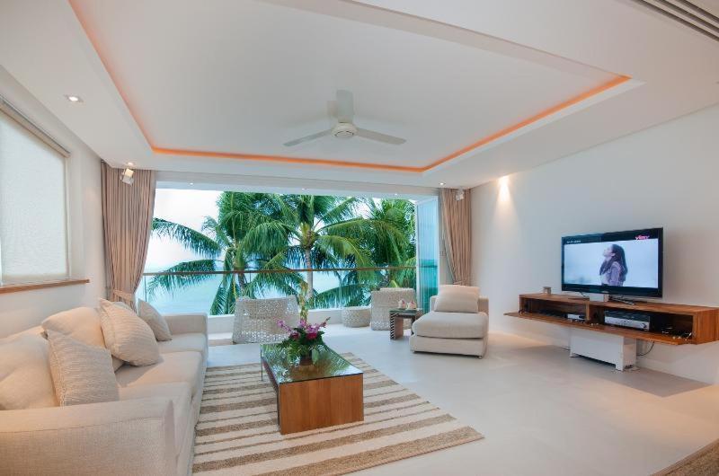 Apartment Panu Luxury Beachfront