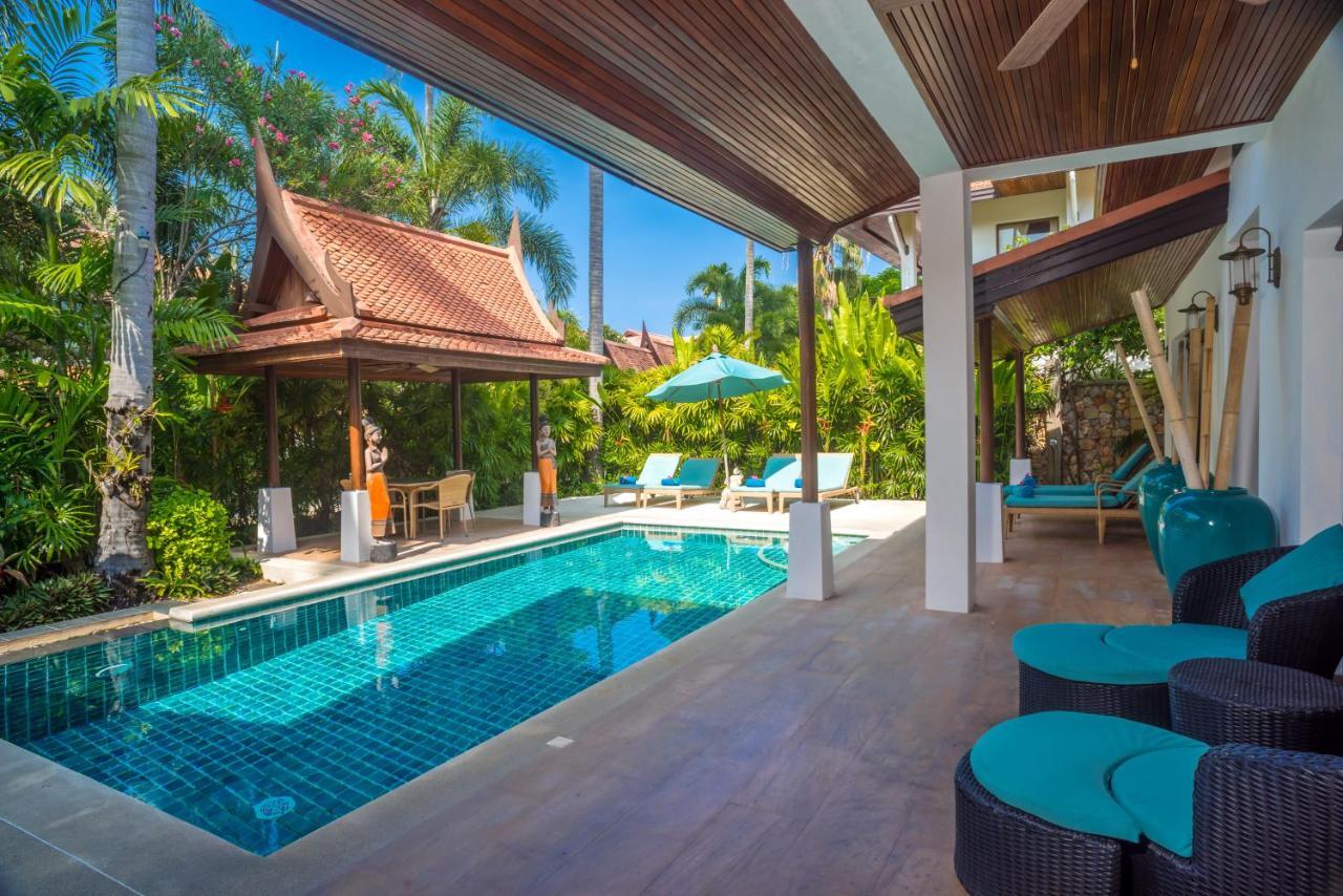 Vila 4 Bedroom Baan Banburee, Seconds From