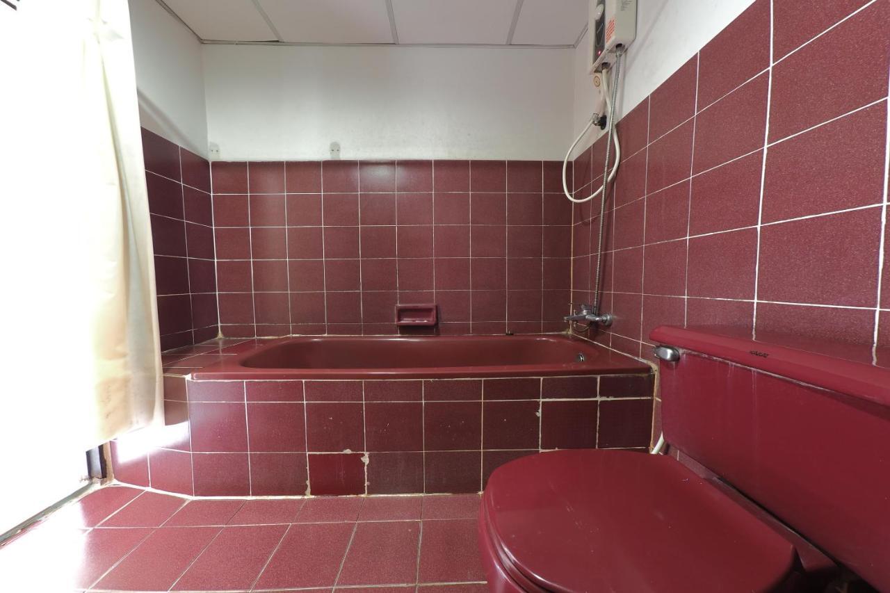 Oyo 468 Dumrong Town Hotel 2*