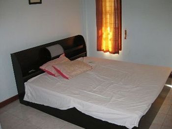 M Place House Apartment Laem Sai Beach