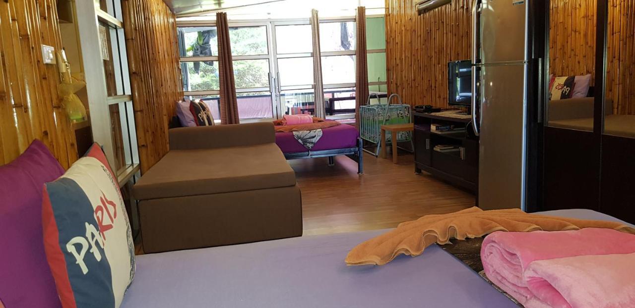 Zone6 Coworking Old 2w Hostel, Koh Samui