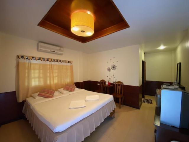 Baan Rom Mai