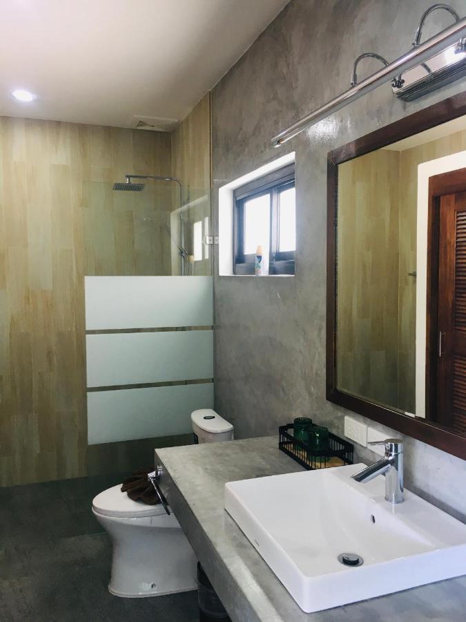 Panoramic Ocean View - 2 Bedrooms *