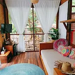 The Mud Bamboo Cafe And Beds