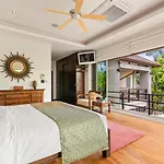 Villa Luxe - Ultra Luxury 4 Bedroom