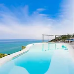 Villa Seawadee - Luxurious, Award-Winning Design Villa With Amazing Panoramic Seaview