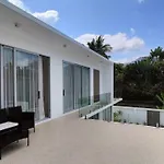 Villa Monaco