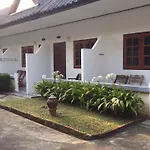 Baan Rom Mai Resort