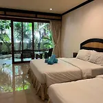Summer Inn