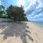 Brand New Beachfront & Secluded Tiny House
