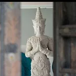 Casa Oriental Serene Balinese Garden Retreat