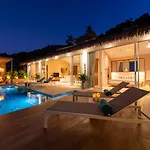 Cozy And Tropical Seaview Villa