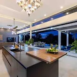 Villa Luxurious Retreat