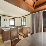 Bangpor Nice Seaview Villa