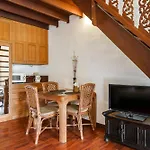 Royal Cottage Residence
