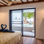 Sailors Beach House