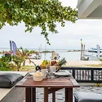 Sailors Beach House