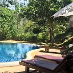 Baan Dorkbua Villa