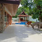 Villa In Box Private Pool