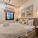 Shalom House 3 Bedroom, Near Chabad And Beach