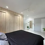 Bangrak Cozy Stay