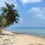 Paradise Escape Nr Beach W/Veranda, Bicycle, Wi-Fi