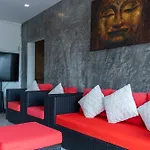 Seaview Bangrak Apartment 1