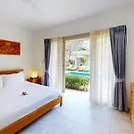 Idyllic Samui Beach Villa Resort