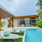Lek Nana Pool Villa