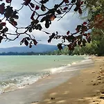 House In Lipa Noi
