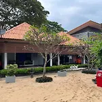 Maenam Villa Hotel