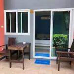 Maenam Villa Hotel