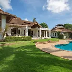 Baan Lily