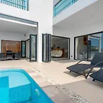 2 Bed Seaview Villa 5 Mins To Beach A2