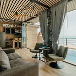 Sea&Sky Luxury Villa-Absolute Beachfront