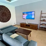Villa Vigo With Gym And Tennis Court
