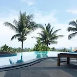 Grand Hill Residence