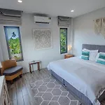 Maenam Hills Apartments