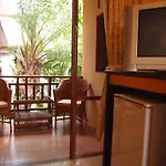 Summer Inn