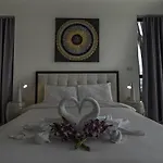 Luxury Moon Villa