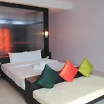 Khun Chaweng Resort