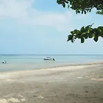 Grand Villa Beach Front