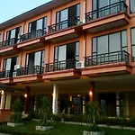 Raya Boutique Apartment