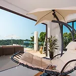 Villa Ram Phai
