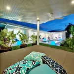 Villa Cloud 9