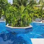 Coconutspalm Resort